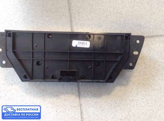 Блок управления печкой на Land Rover Freelander II