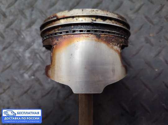 Поршневая группа (поршень, шатун) на Mitsubishi Lancer VI