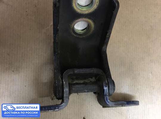 Петля двери на Opel Meriva A