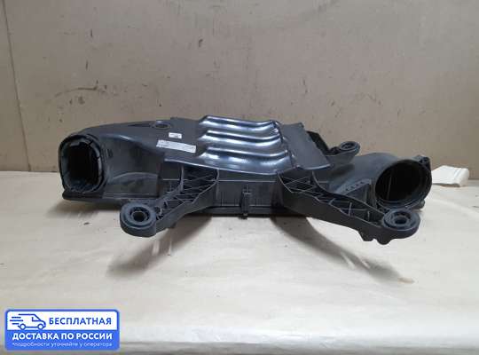 Корпус воздушного фильтра на BMW X5 (E70)