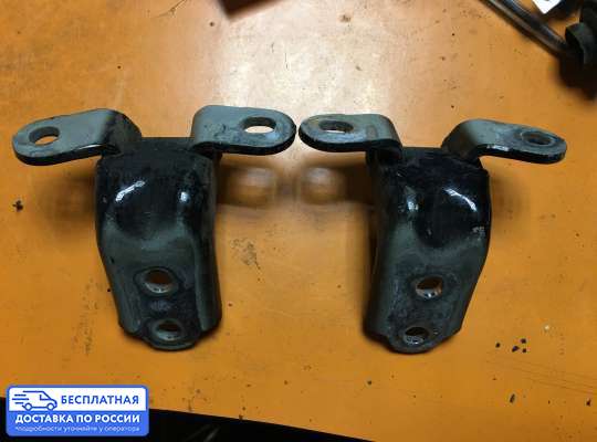 Петля двери на Hyundai Tucson I (JM)