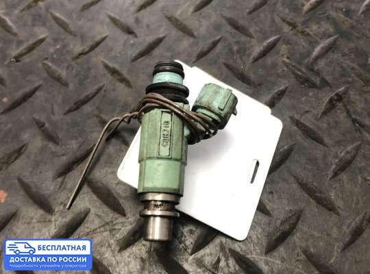 Форсунка топливная на Mitsubishi Carisma