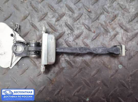 Ограничитель двери на Nissan Qashqai I (J10)