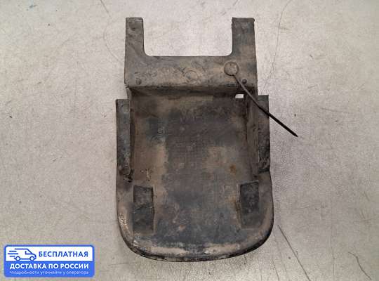 Заглушка накладки порога на Opel Omega B