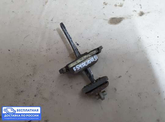 Ограничитель двери на Honda Accord V (CC7, CD, CE, CF)
