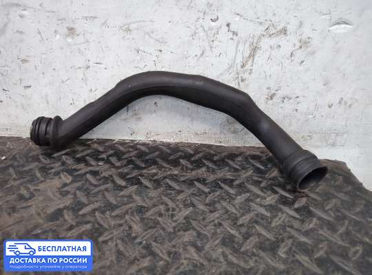 Патрубок (трубка, шланг) на Volkswagen Passat B4 (3A)