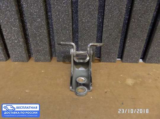 Петля двери на Honda CR-V II (RD_)
