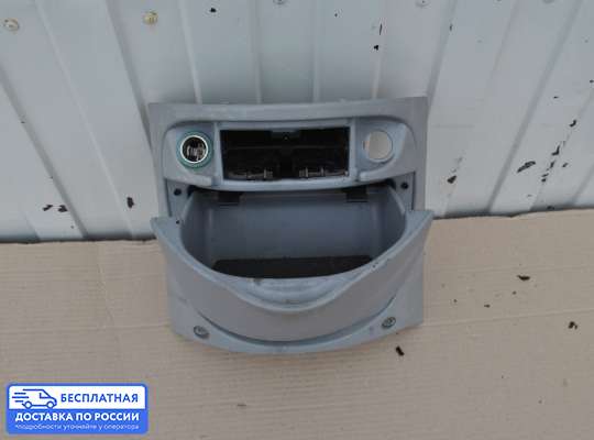 Консоль салона на Citroen Xsara Picasso