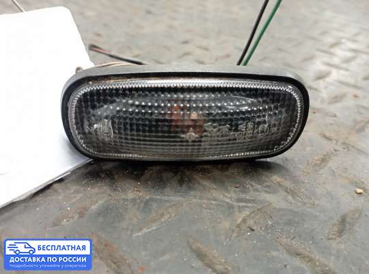 Повторитель поворота в крыло на Land Rover Freelander I