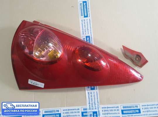 Фонарь задний на Peugeot 107
