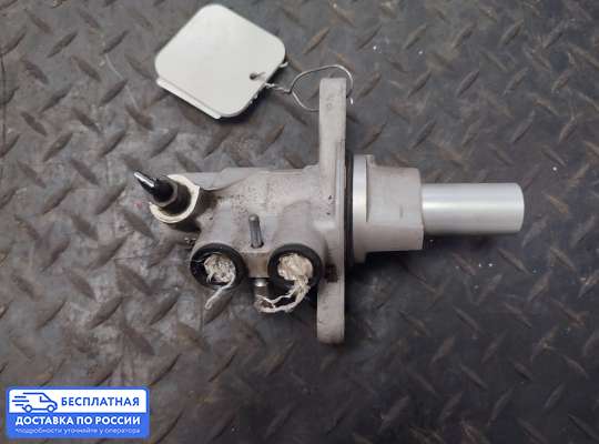 Главный тормозной цилиндр (ГТЦ) на Nissan Qashqai I (J10)