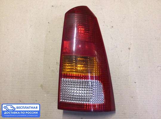 Фонарь задний на Ford Focus I