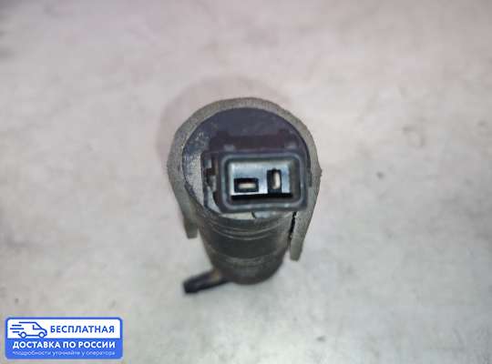 Моторчик (насос) омывателя на Ford Focus I