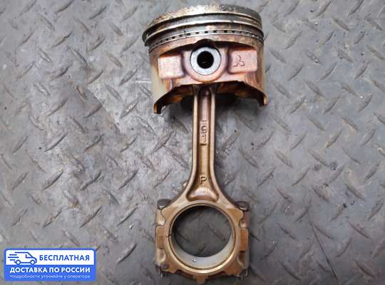 Поршневая группа (поршень, шатун) на Mitsubishi Lancer VI
