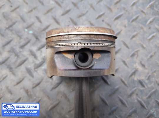 Поршневая группа (поршень, шатун) на Opel Astra F