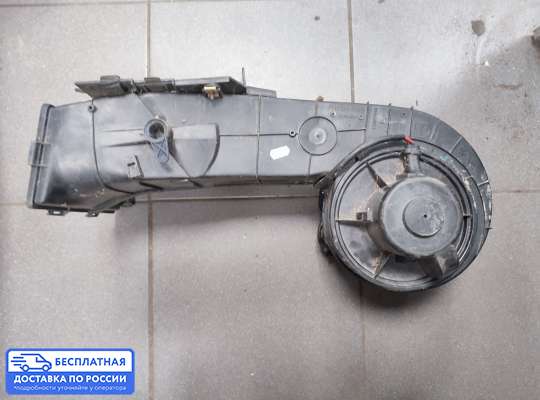 Мотор отопителя на Audi 80 (B4)