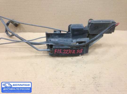 Замок боковой двери на Mazda 323 (BA) 323C/ 323F/ 323S/ 323P