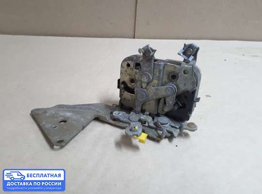 Замок боковой двери на Mitsubishi Carisma