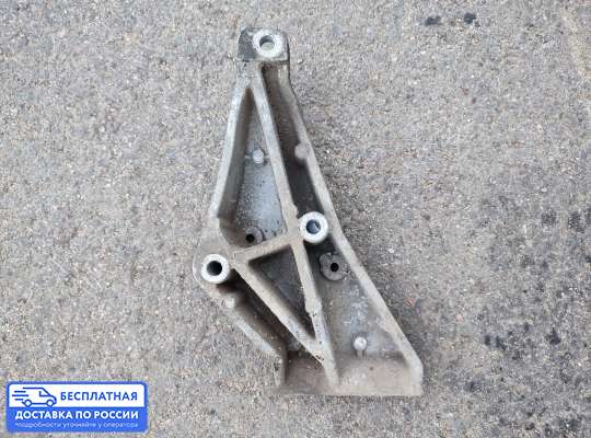 Кронштейн прочее на Audi 100 (44Q, C3)