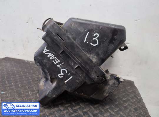Корпус воздушного фильтра на Nissan Teana II (J32)