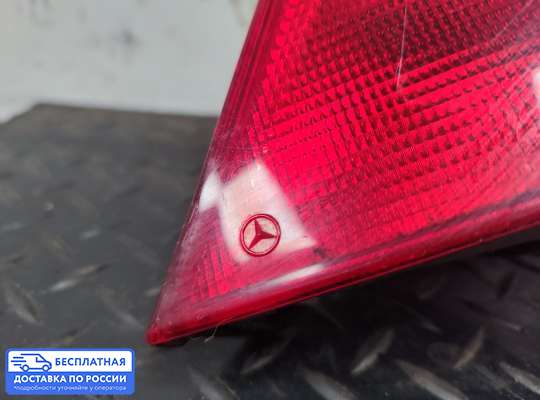 Фонарь задний на Mercedes-Benz S (W220)