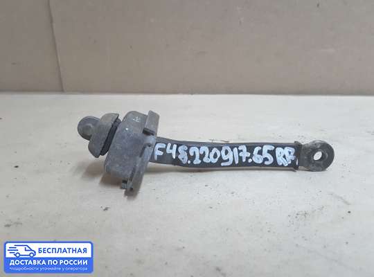 Ограничитель двери на Mitsubishi Carisma