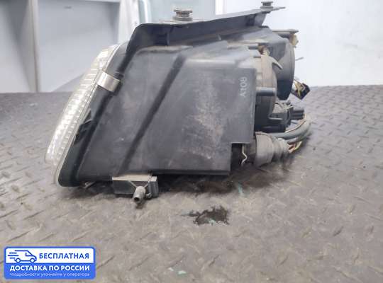 Фара передняя на Volkswagen Passat B5 (3B)