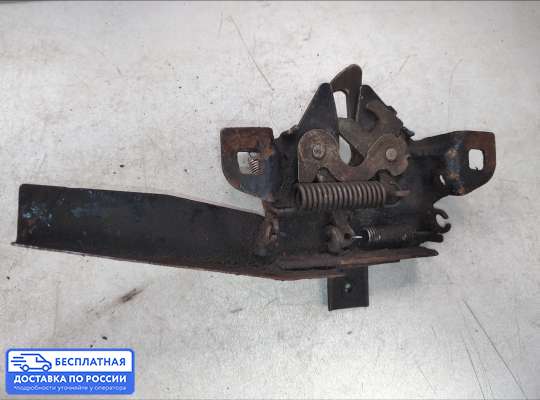 Замок капота на Opel Monterey A