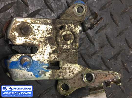 Замок багажника на Toyota Celica T23