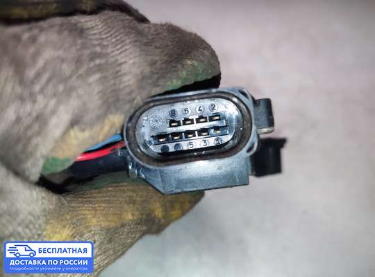 Замок боковой двери на Audi A6 (C5)