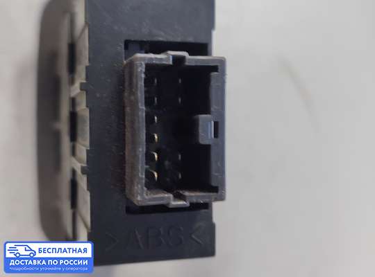 Кнопки стеклоподьемника на Mitsubishi Galant VII (E5)