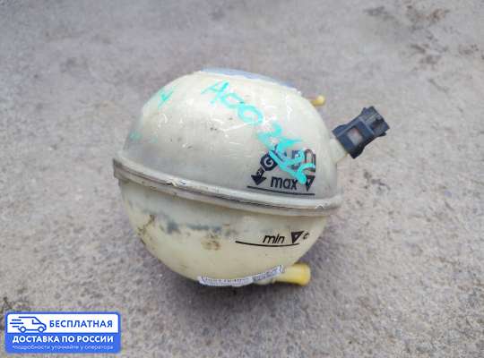 Бачок расширительный на Volkswagen Golf IV (1J)