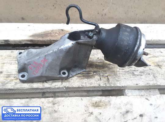 Кронштейн ДВС (лапа) на Volkswagen Passat B5 (3B)