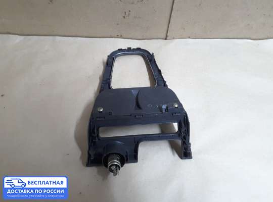 Пластик на Nissan Almera II N16