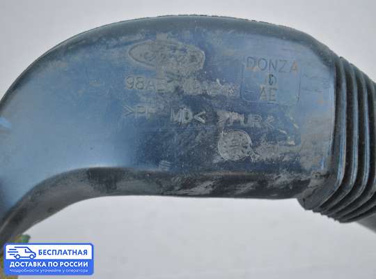 Воздухозаборник на Ford Focus I