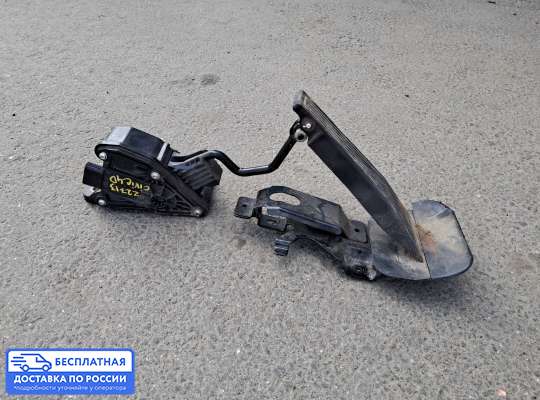Педальный узел (педаль) на Honda Civic VIII (4D, 5D)