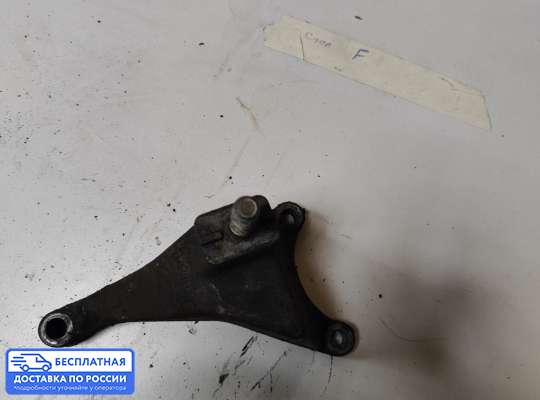 Кронштейн КПП на Ford Mondeo III