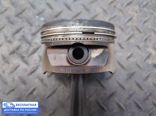 Поршневая группа (поршень, шатун) на Opel Astra F