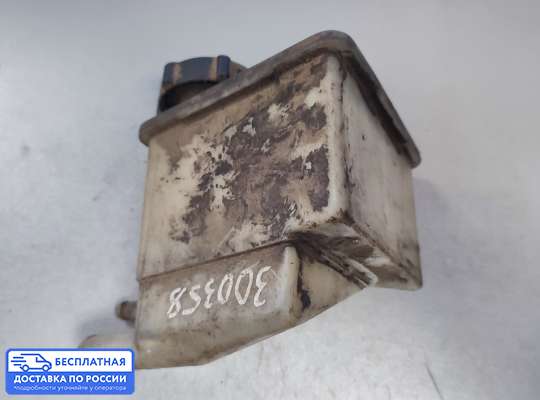 Бачок гидроусилителя на Ford Mondeo I