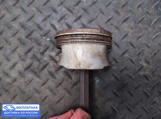 Поршневая группа (поршень, шатун) на Opel Astra F