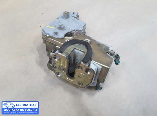 Замок боковой двери на Nissan Primera (P11)