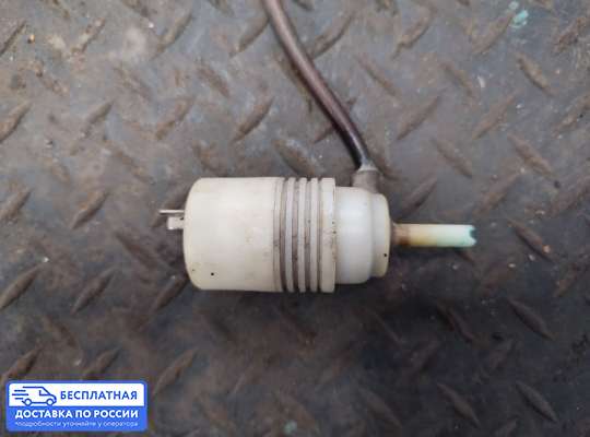 Моторчик (насос) омывателя на Volkswagen Passat B3 (35i)