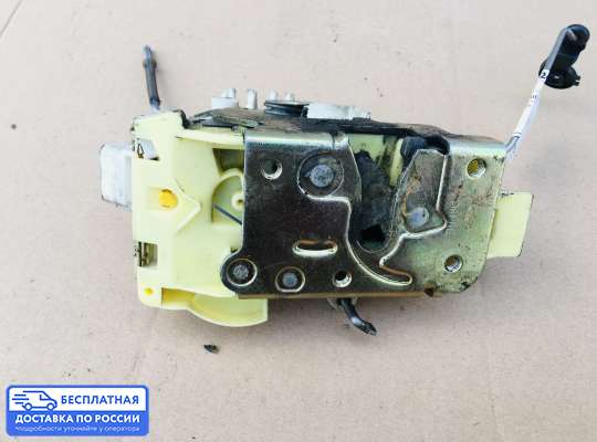 Замок боковой двери на Ford Focus I