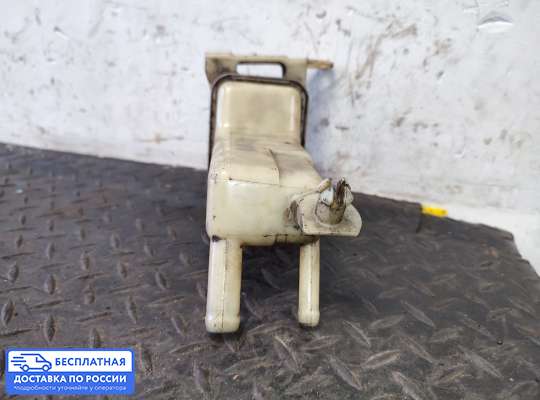 Бачок гидроусилителя на Audi A4 (8D, B5)