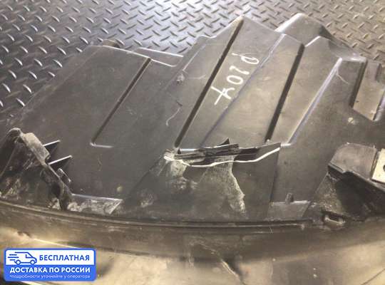 Фара передняя на Peugeot 207