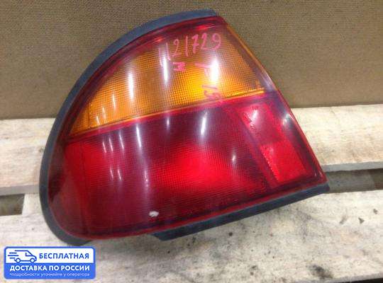 Фонарь задний на Mazda 323 (BA) 323C/ 323F/ 323S/ 323P
