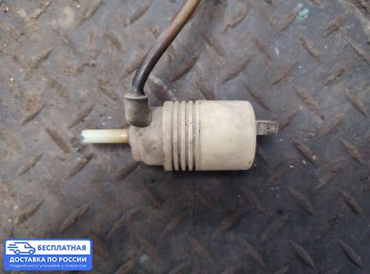 Моторчик (насос) омывателя на Volkswagen Passat B3 (35i)