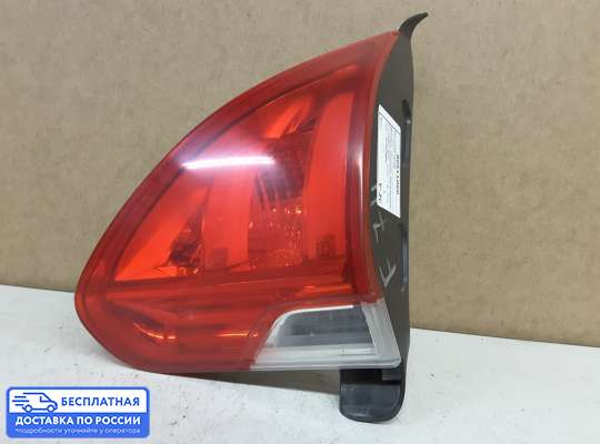 Фонарь крышки багажника на Peugeot 2008