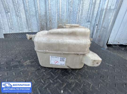 Бачок омывателя на Suzuki Grand Vitara I (SQ, FT)