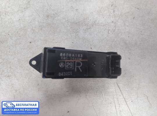 Кнопки стеклоподьемника на Mitsubishi Outlander II / XL (CW)